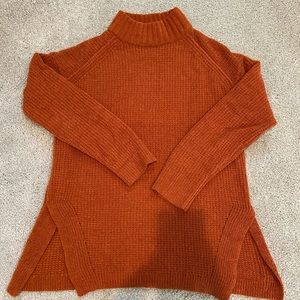 Tunic sweater, burnt orange/brown slight turtleneck